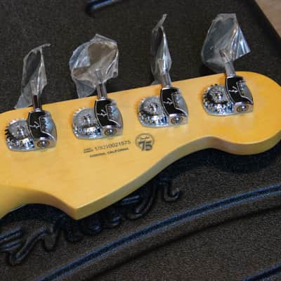 Fender American Professional II Precision Bass Left-Handed Mystic Surf Green image 8