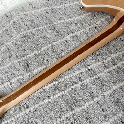 Rickenbacker 360 2023 - Mapleglo image 13