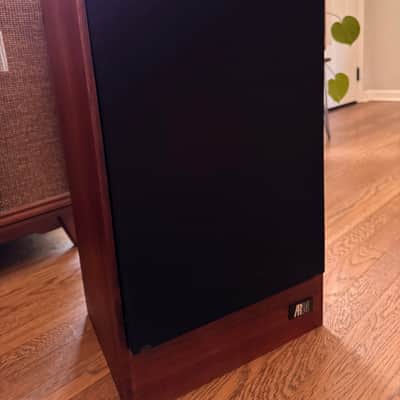 Vintage pair of Teledyne Acoustic Research AR-14 speakers in very good condition. image 17
