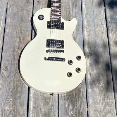 MASTER CERTIFIED: 2010 Gibson Les Paul Studio – Alpine White – Ebony Fretboard - Black Hardware – Pro Setup – $1599 USD | FREE SHIPPING image 1