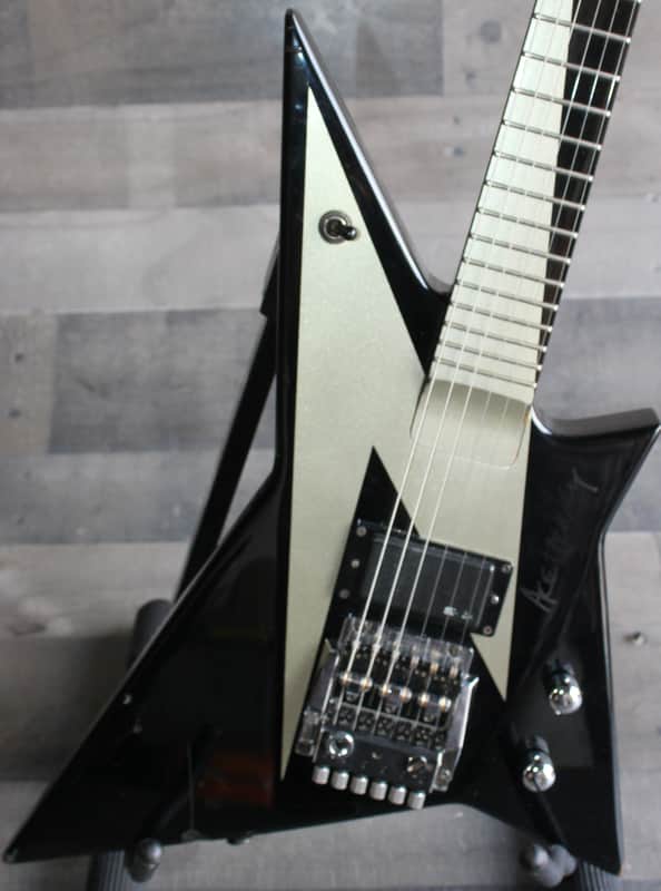Washburn Ace Frehley AF-40 V Lightning Bolt Very Rare Guitar 1986