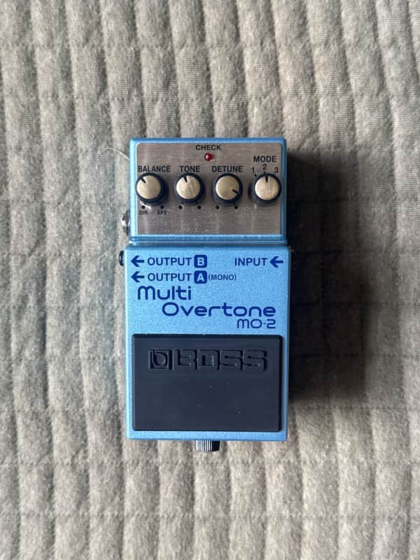 Boss MO-2 Multi Overtone