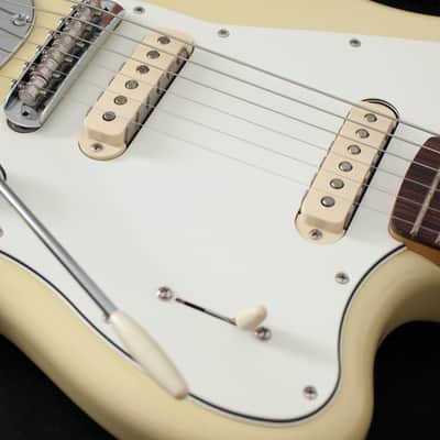 Fender Player II Jaguar Hialeah Yellow image 2