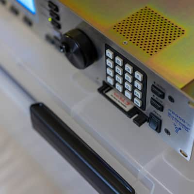 Eventide H8000FW 8-Channel Digital Effects Processor 2010s - Silver image 16