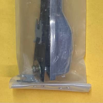 Yamaha U0030535 Lug Casing for 18" Recording Custom Bass Drum - Chrome image 2