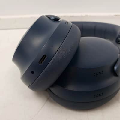 Bose QC35 Quiet Comfort image 6