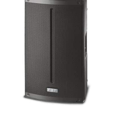 FBT X-Lite 112A Integrated 3-channels Mixer Feature Lightweight wo way design incorporating a 12” low frequency woofer and 1” HF compression driver coupled to a 90°H x 60°V constant directivity horn. image 3