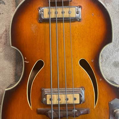Klira Hofner-esque 1960s Hollowbody Violin Shape image 4