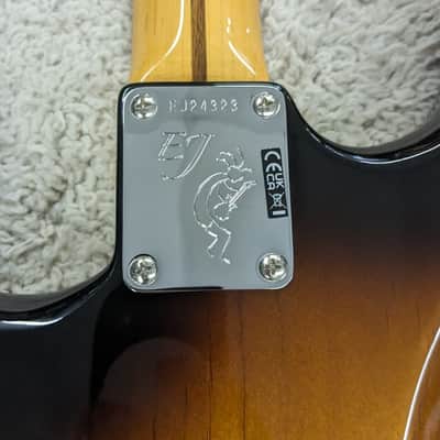 Fender Eric Johnson Signature Stratocaster guitar, Maple Neck, 2 Color Sunburst image 7