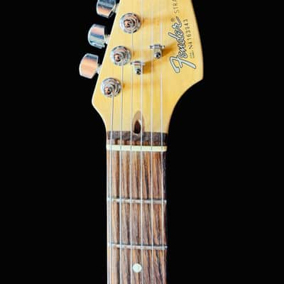 Fender 40th Anniversary American Standard Stratocaster with Maple Fretboard 1994 - Caribbean Mist image 9