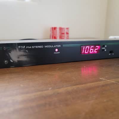 Pico Macom Agile FM Stereo Modulator Rack Mount 1U – Tested & Working image 1