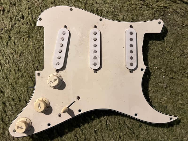 Squier 2012 Affinity Strat Loaded Pickguard SSS -#2 image 1