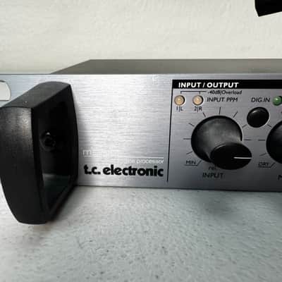 TC Electronic M300 - Silver front panel with black print image 2