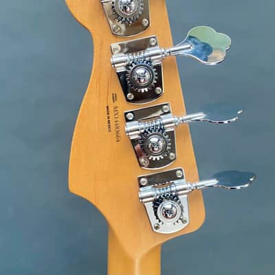 Fender Standard Precision Bass with Rosewood Fretboard image 4