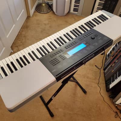 MUST SEE!!! CASIO WK220 STUDENT/PRO KEYBOARD FULLY SERVICED AND IN AMAZING CONDITION! image 20