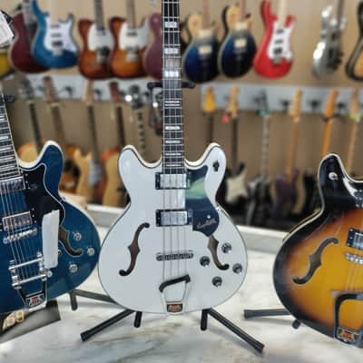 Hagstrom Viking Bass VIKB Simi-Hollow ArchTop  2022 White Gloss image 2