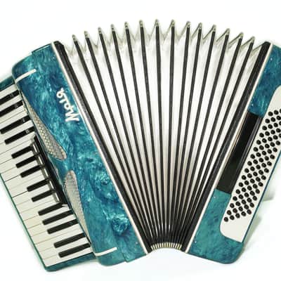 Mriya Piano Accordion 80 Bass Buttons, Ukraine Vintage Keyboard Accordian Musical Instrument, New Straps and Soft Case for Gift, 2727 image 2