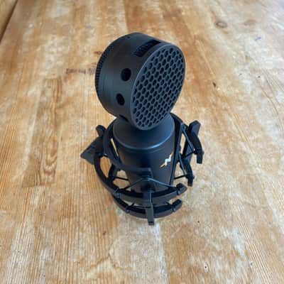 Neat Microphones King Bee II Large Diaphragm Cardioid Condenser Microphone (Mint) image 2