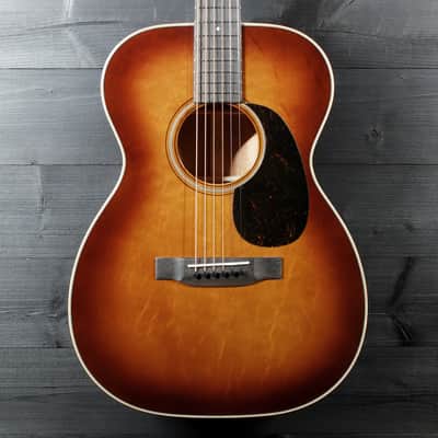 Martin Custom Shop 00-18 Style Premium Mahogany / Bearclaw Engelman image 1
