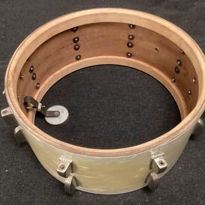 WFL (Ludwig) No. 902 Ray McKinley/Symphonic Super Classic 6.5x14" 16-Lug Snare Drum with P-87 Strainer 1948 - 1959 - White Marine Pearl image 15