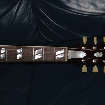 Hsienmo Square Shoulder Dreadnought 2025 - Dark Burst image 5
