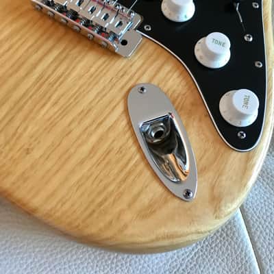 Immaculate Fender Stratocaster 1976 Natural image 19