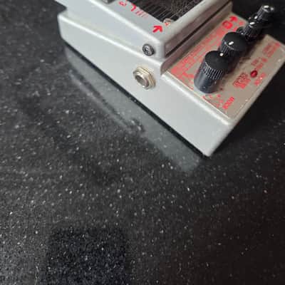Boss SYB-3 Bass Synthesizer (Pink or Dark Gray Label) 1996 - 2001 - Silver image 3