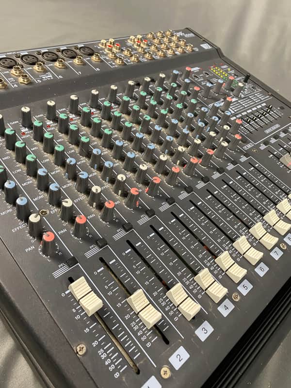Yamaha EMX2000 12 Channel 400 watt Powered Mixer | Reverb