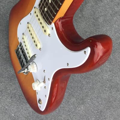 Fender Stratocaster 1984 Sienna Sunburst Rosewood Fingerboard image 4