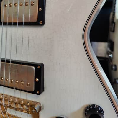 Knaggs Kenai T - Creme Relic image 13