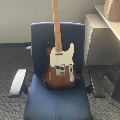 Fender Vintera II '50s Nocaster with Maple Fretboard 2023 - 2026 - 2-Color Sunburst, w/SKB molded hybrid case image 2