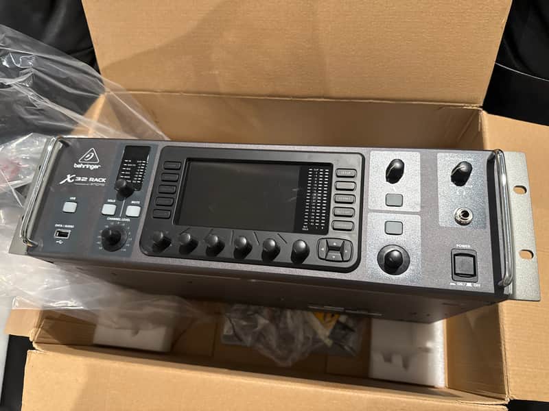 Behringer X32 Rack 40-Input 25-Bus Rackmount Digital Mixer | Reverb