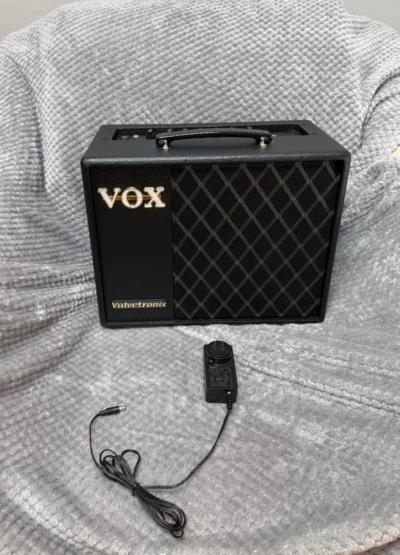 Vox VT20X 20-Watt 1x8" Digital Modeling Guitar Combo - Black image 1
