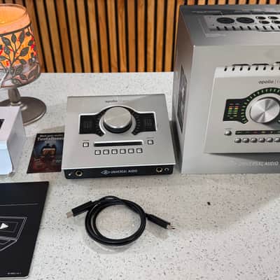 Universal Audio Apollo Twin Thunderbolt Audio Interface w/ Box PSU Cable image 6