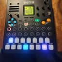 Sonicware SmplTrek Portable Production Sampler 2022 - Present - Black
