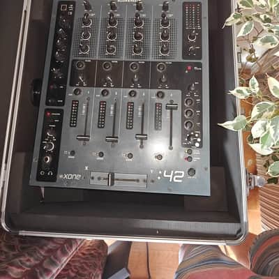 Allen & Heath Xone:42 Mixer w/ flight case image 2