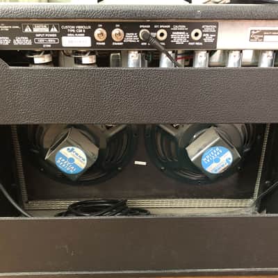 Fender "Custom" Vibrolux Reverb 40-Watt 2x10" Guitar Combo 1996 - 2013 - Black image 3