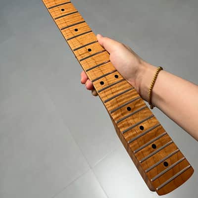 AAAAA Start Floyd nut Roasted flame Maple Electric Guitar Neck Round stainless steel 22 frets Black dot Inlay satin image 6