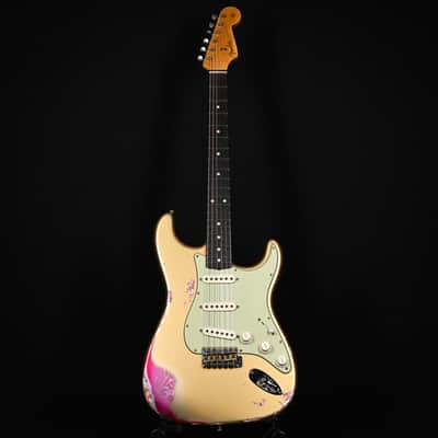 Fender Custom Shop 1962 Stratocaster Heavy Relic Aztec Gold / Pink Paisley Josefina Hand Wound Pickups 2024 (R132759) image 4