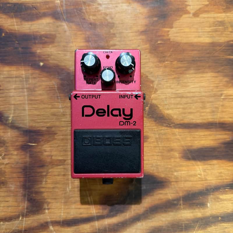 Boss DM-2 Delay Pedal | Reverb