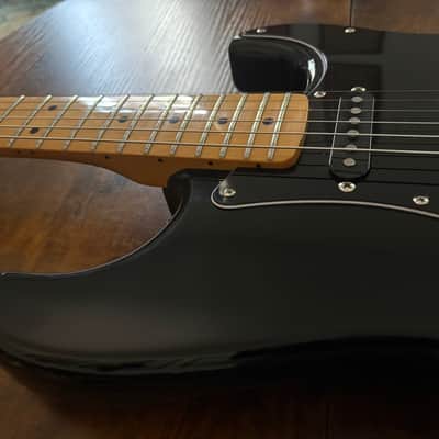 Squier Classic Vibe '70s Stratocaster HSS image 3