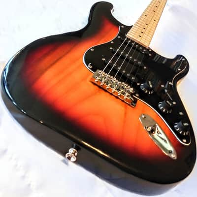 1989 Fernandes Japan SSH-40 HSS Superstrat Stratocaster (Black