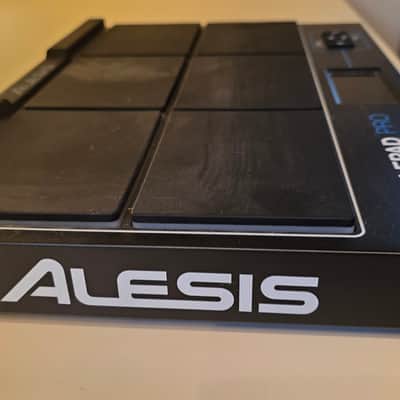 Alesis SamplePad Pro 8-Pad Percussion and Sample-Triggering Instrument 2010s - Black image 3