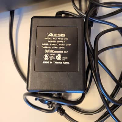 Cleaned Alesis Wedge Desktop Master Reverb  with power supply and case image 4