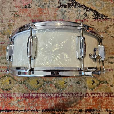 Slingerland Hollywood Ace 14x5.5" 3-ply Snare Drum - White Marine Pearl 1960s image 10