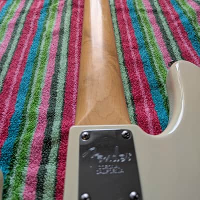 Fender American Precision Deluxe 5 String Early 2000s - White image 9