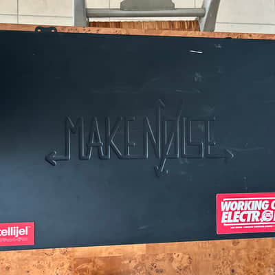 Loaded case - Make Noise 4-Zone CV Bus Eurorack - 7U / 104HP image 2
