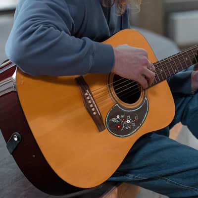 Universal Acoustic Guitar Pickguard – Teardrop Self-Adhesive PVC Pickguard for 39–41" Guitars image 4