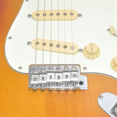 Fender Japan ST62-70TX 3TS CRAFTED Electric Guitar Ref No 7642 image 4
