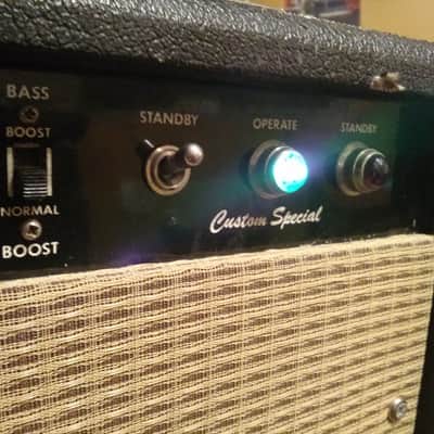 Traynor YBA-3 Custom Special image 3